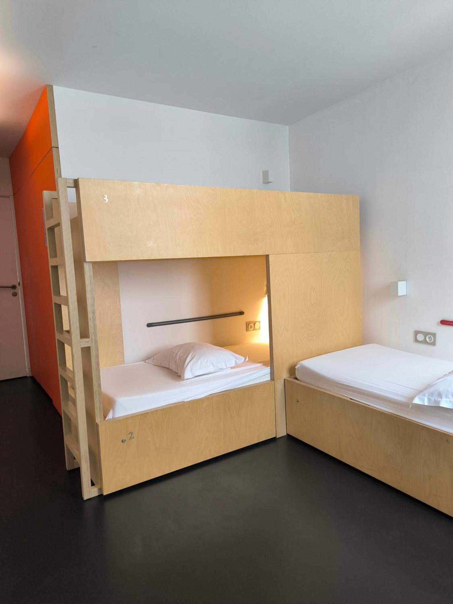 Hostel Hi